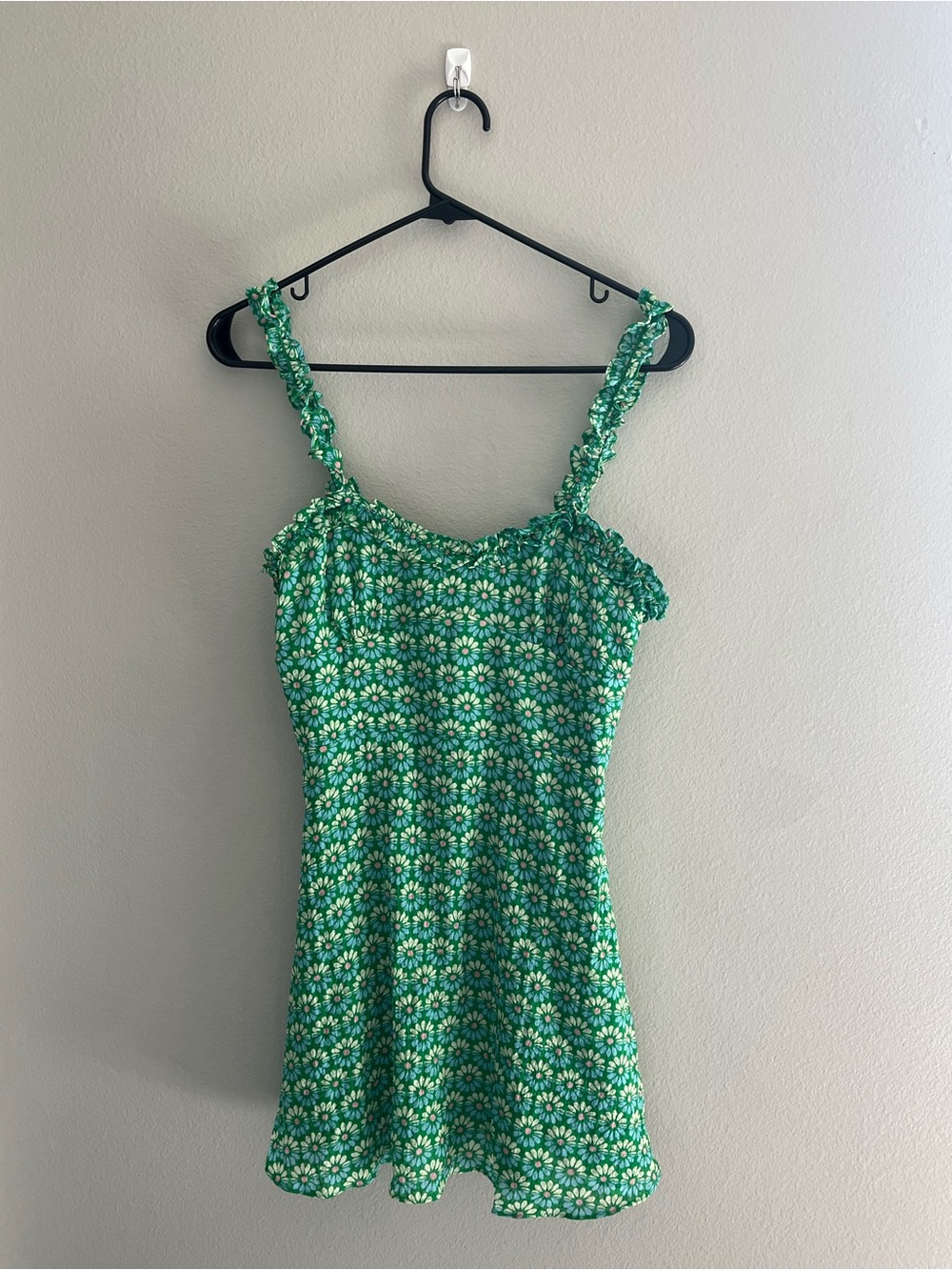 NWT Zara Green Daisy Print Dress Size Small